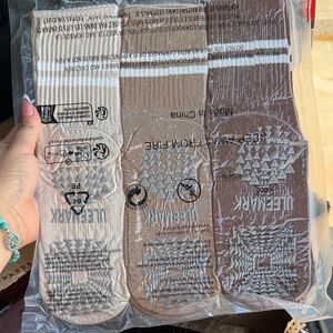 Ribbed Crew Socks - 3 Pack (Beige, Light Brown, Brown)